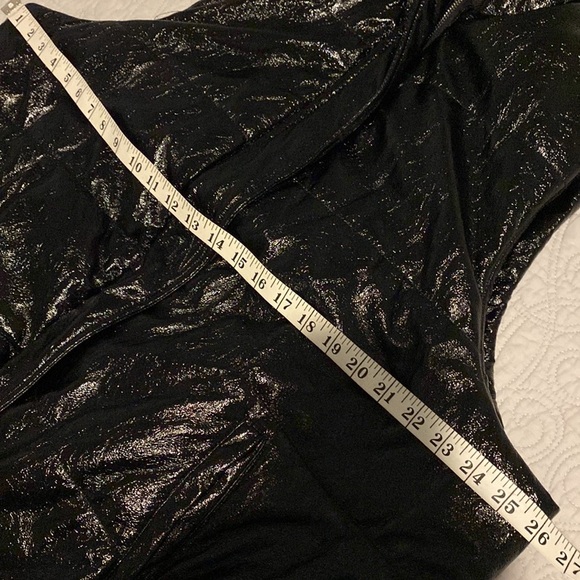 Fashion Nova Black Puffer Vest 1X - Picture 8 of 9